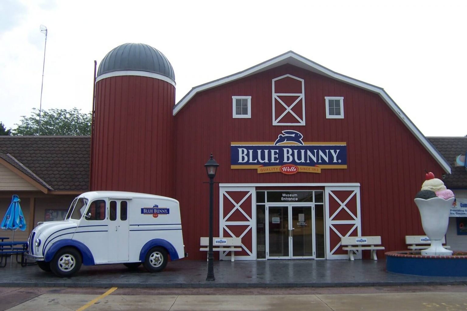 Blue Bunny Ice Cream Parlor And Museum Le Mars Inn And Suites 5464